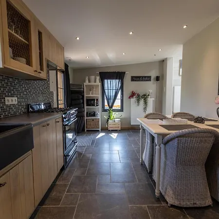 Casa vacanze In Near Coo Waterfalls *